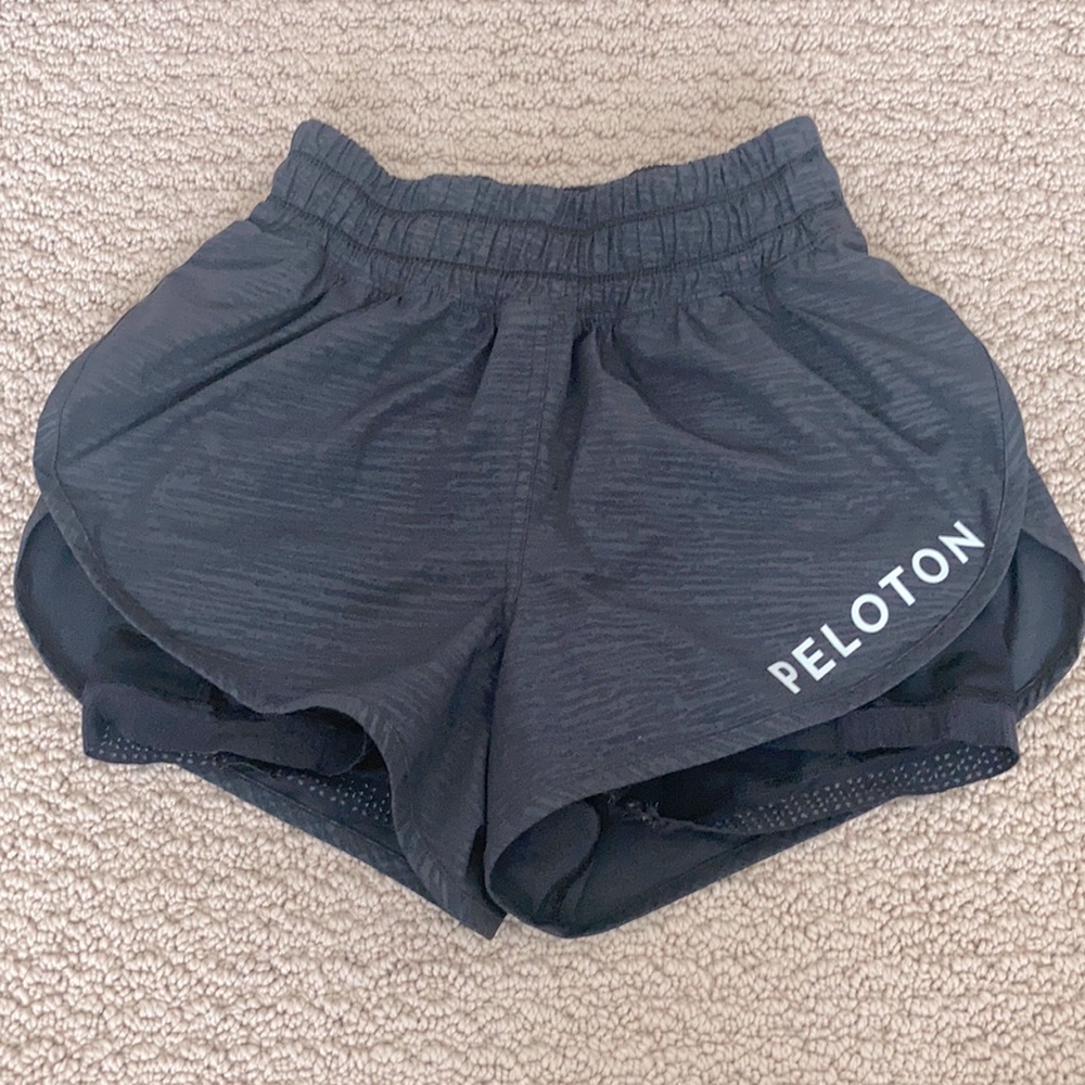 Lululemon peloton shorts